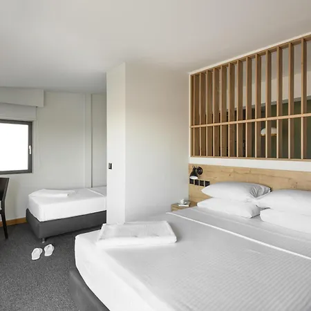 Park Hotell 3*